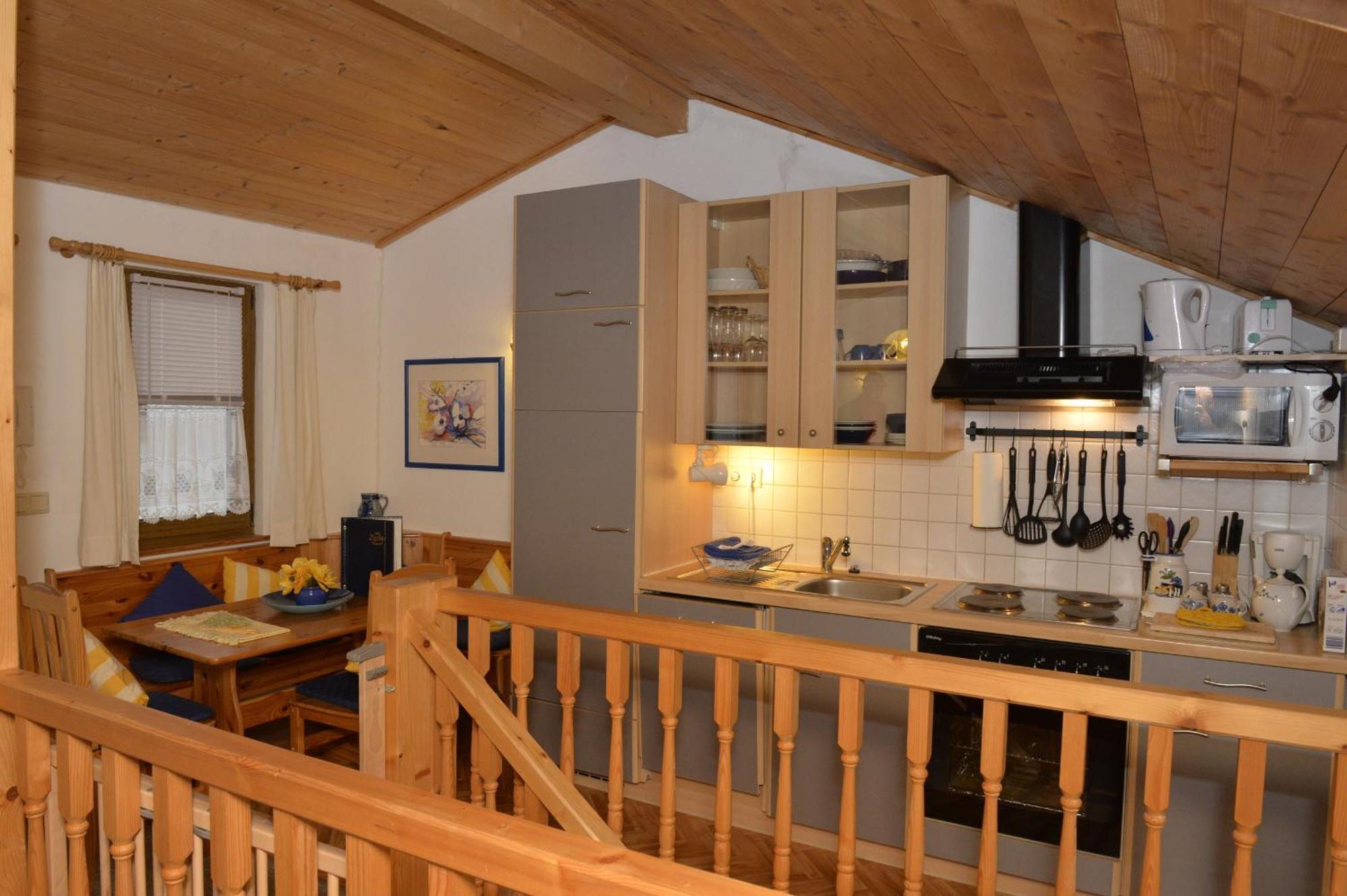 Enzian - Am Skihuegel Apartment